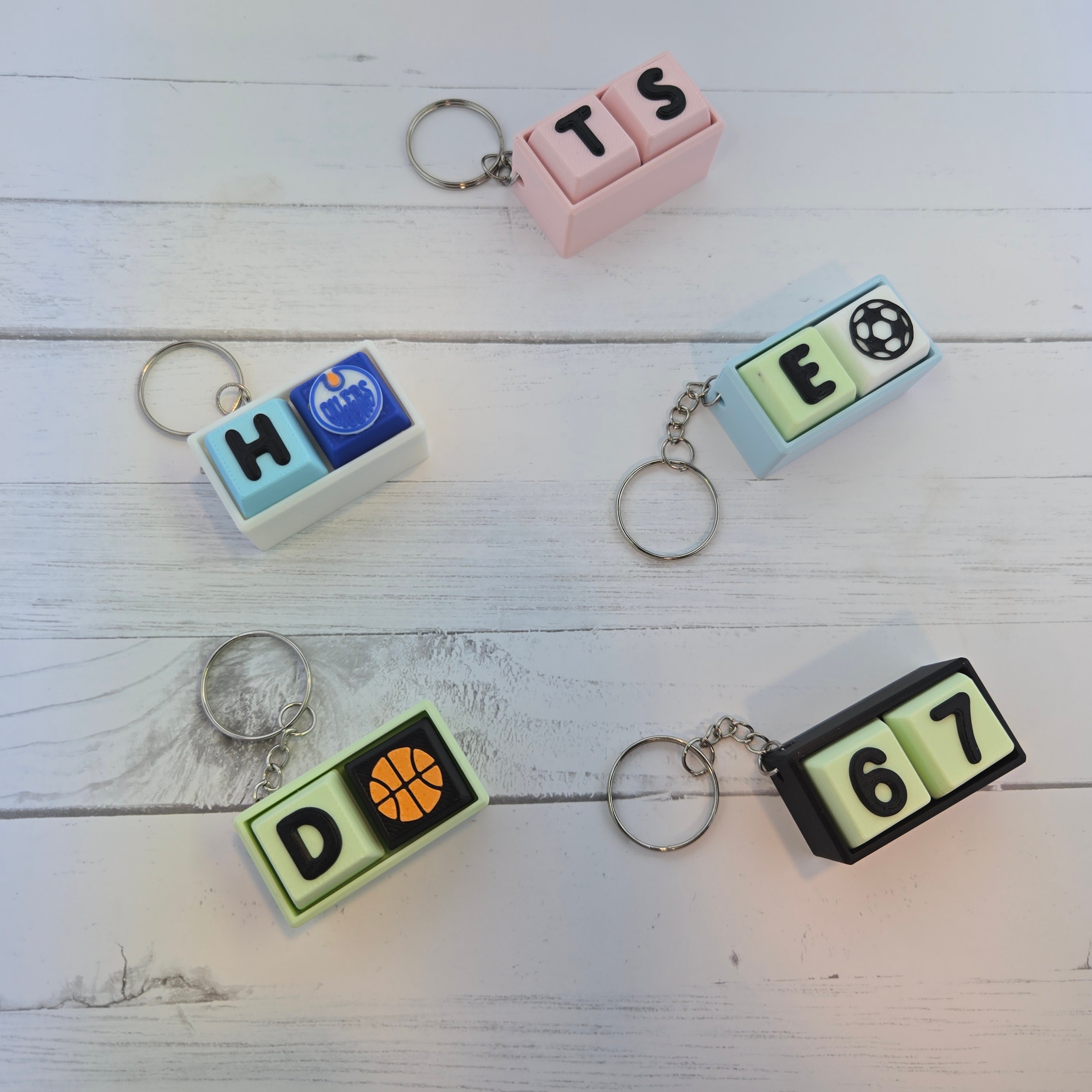 2 Keycap Clicking Keychain